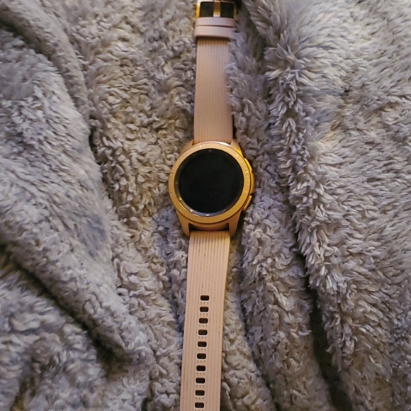 Galaxy watch main image 6